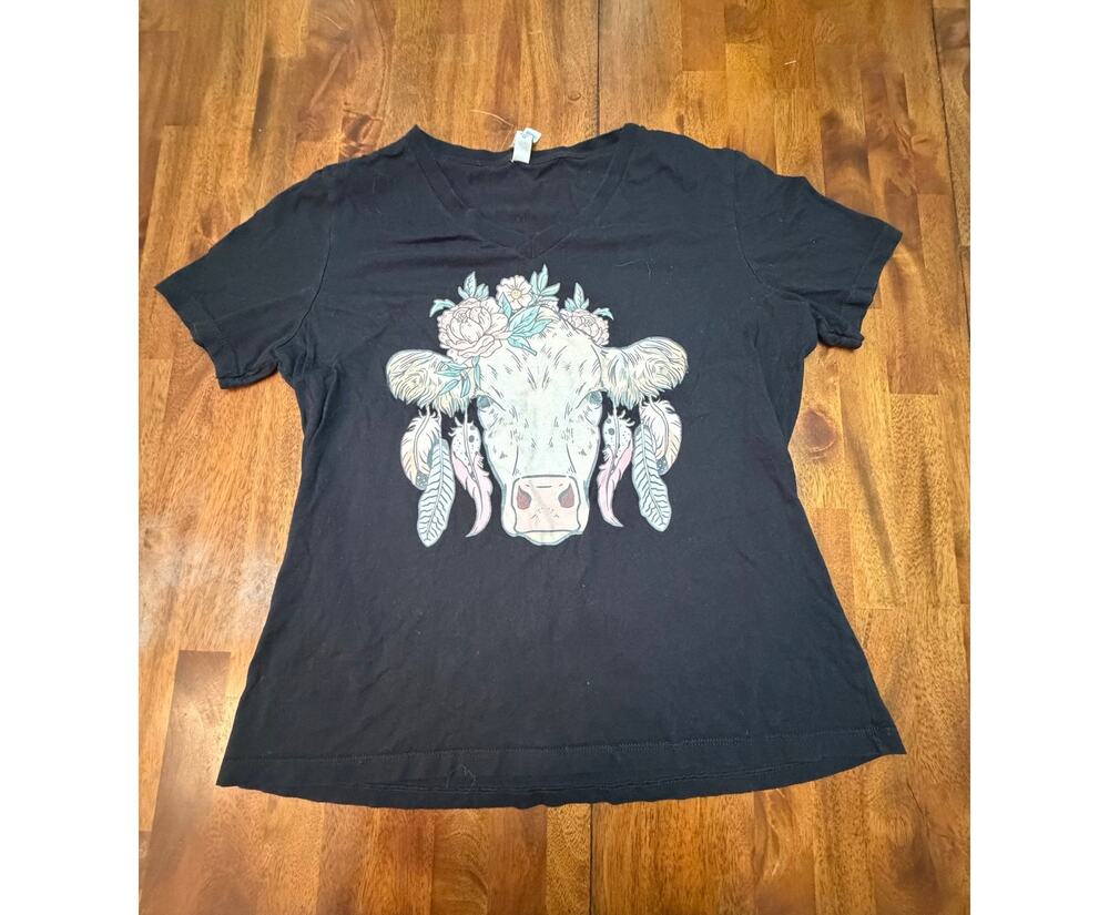 Bella Canvas Highland Cow Graphic TShirt Women’s Large Black Floral Western Boho